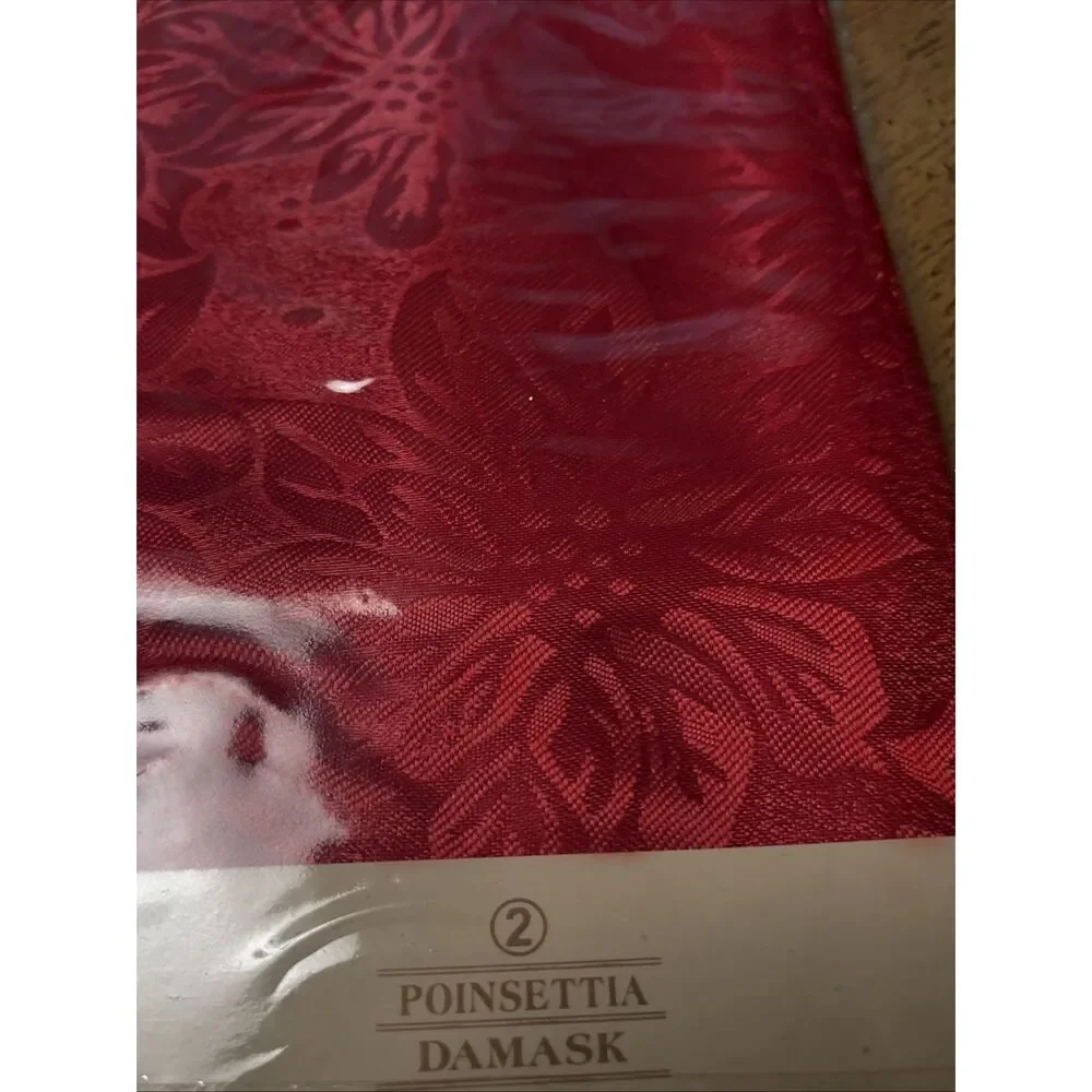 New Better Home POINSETTIA DAMASK Red fabric napkins 2 Packs Of 2 Total 4 size 1